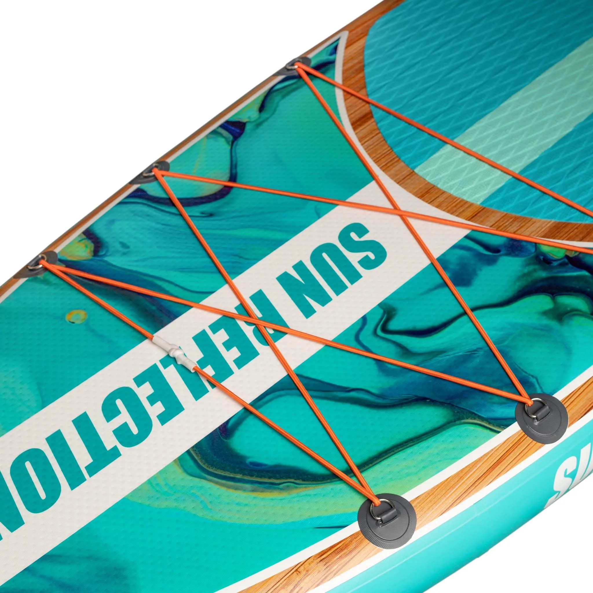 Objevte zcela novou dimenzi vodních dobrodružství se setem SUN REFLECTIONS M 10’8” Minicombo. Tento všestranný paddleboard o délce 325 cm a šířce 84 cm nabízí díky dvouvrstvé drop-stitch konstrukci pevnost a odolnost, zatí